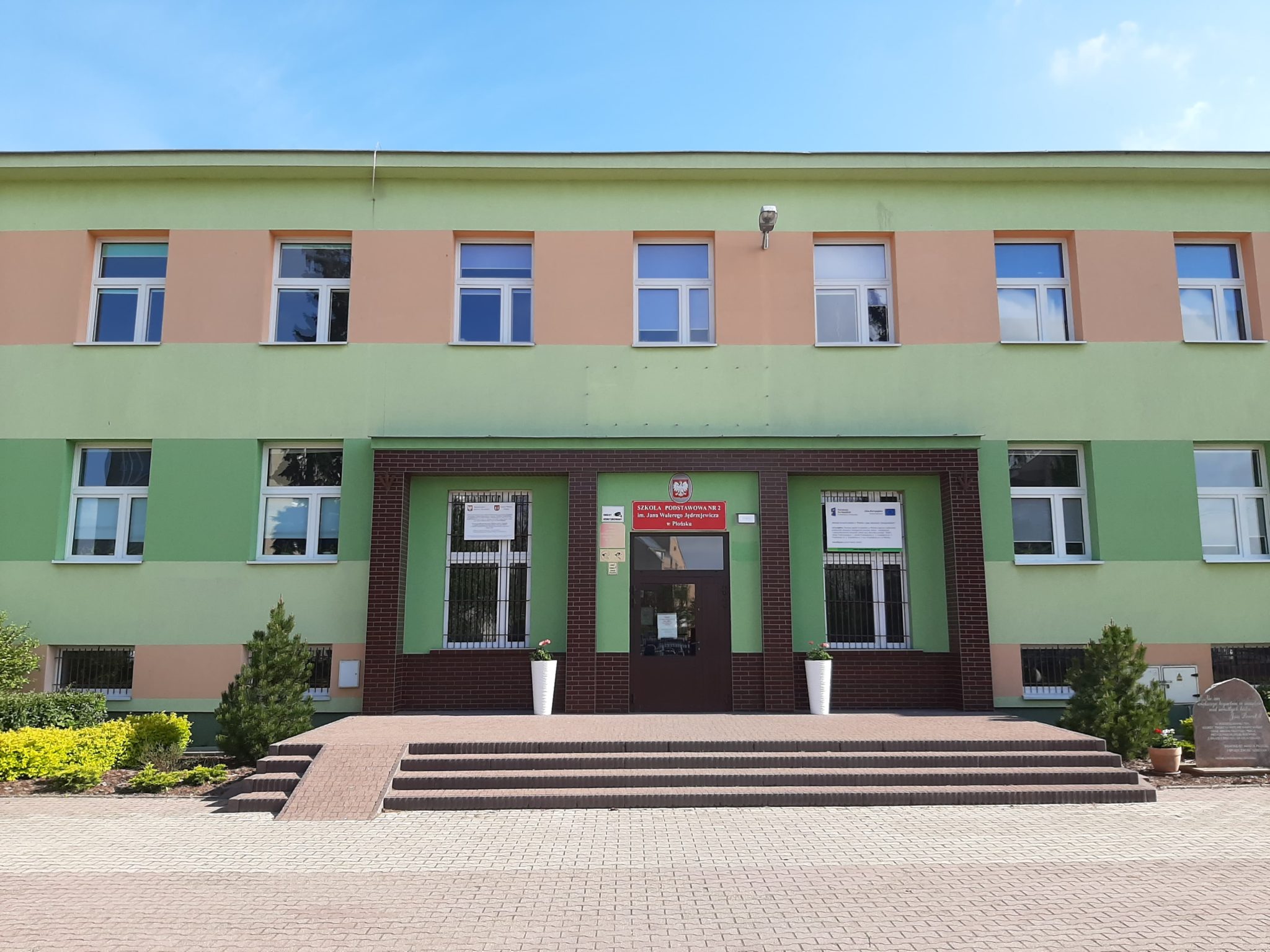 Luzino Szkoła Podstawowa Nr 2 Historia szkoły – Szkoła Podstawowa nr 2 w Płońsku