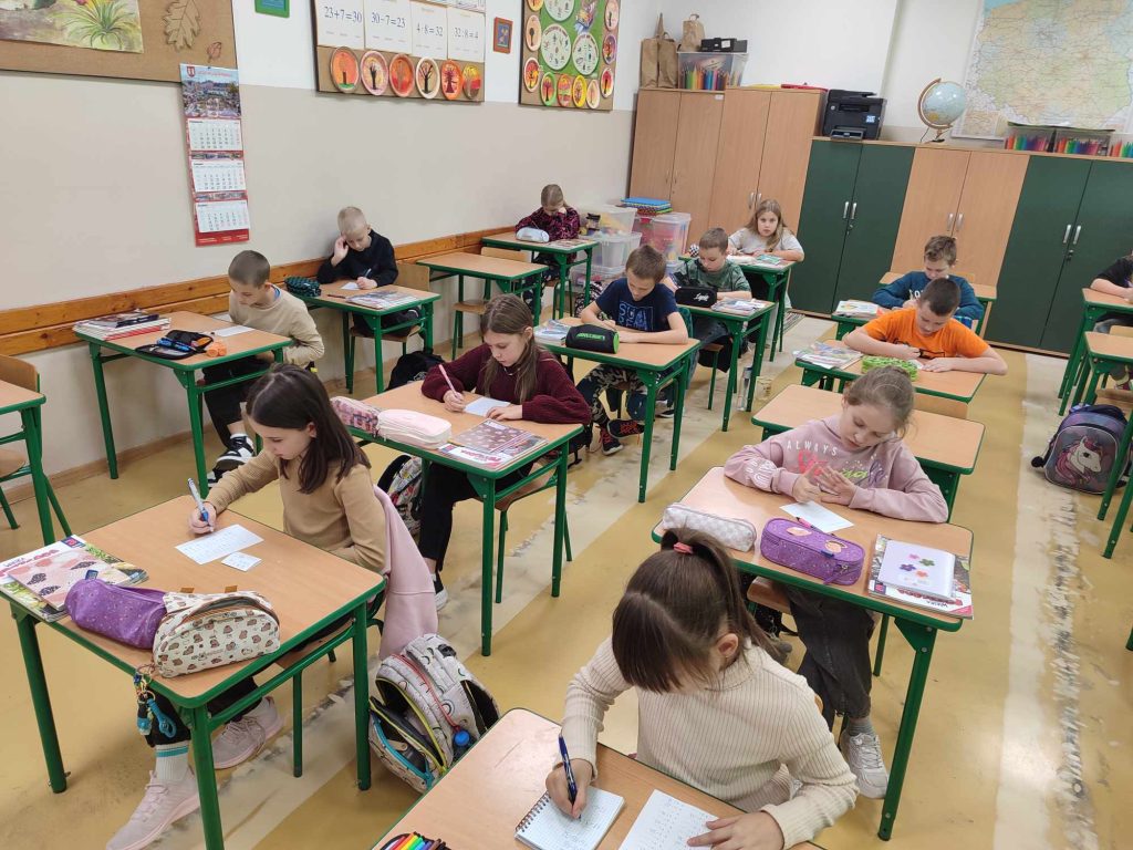 462556809 1604933800145167 3405836962069766721 n