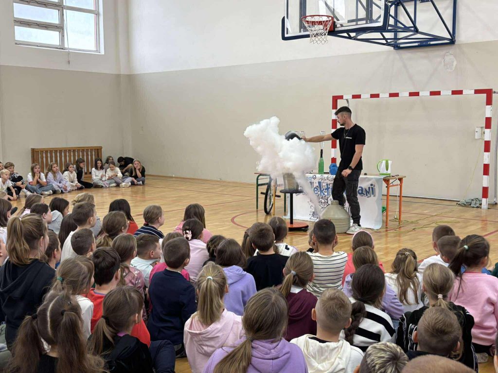 565993764 1348958889999177 983863788336612430 n